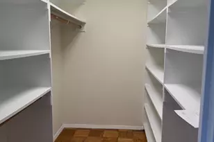 5225 Pooks Hill Rd, Bethesda, MD 20814 - Photo 4