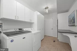 11601 Bedfordshire Ave, Potomac, MD 20854 - Photo 16