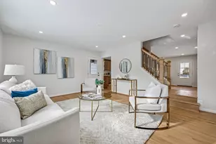 721 Mapleton Rd, Rockville, MD 20850 - Photo 14