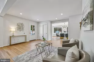 721 Mapleton Rd, Rockville, MD 20850 - Photo 2