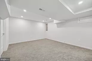 721 Mapleton Rd, Rockville, MD 20850 - Photo 30