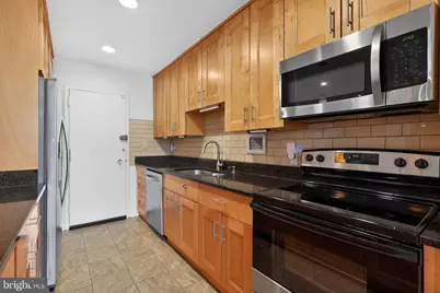 7505 Democracy Boulevard #114, Bethesda, MD 20817 - Photo 14