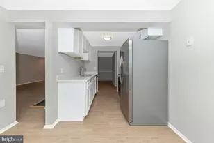 18131 Chalet Dr, Germantown, MD 20874 - Photo 10