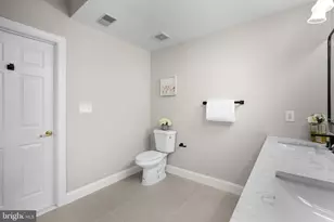 13768 Lambertina Pl, Rockville, MD 20850 - Photo 22