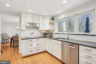 5 Trail House Ct, Rockville, MD 20850 - Photo 12