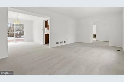 25945 Lasalle Court, Damascus, MD 20872 - Photo 8