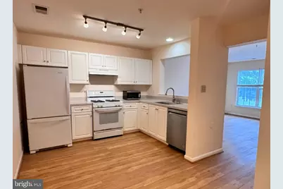 18905 Lark Song Terrace, Germantown, MD 20874 - Photo 4