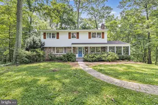 20720 Warfield Ct, Gaithersburg, MD 20882 - Photo 1