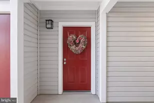 9900 Boysenberry Way, Gaithersburg, MD 20879 - Photo 2