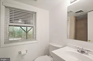 6523 79th Pl, Cabin John, MD 20818 - Photo 32