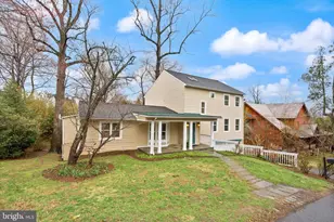 6523 79th Pl, Cabin John, MD 20818 - Photo 2