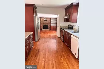 11912 Clover Knoll, North Potomac, MD 20878 - Photo 6
