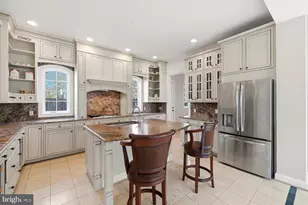 9607 Singleton Dr, Bethesda, MD 20817 - Photo 18