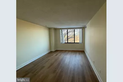 5225 Pooks Hill Road #724N, Bethesda, MD 20814 - Photo 4