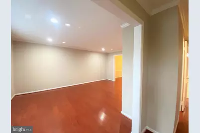 7927 Jensen Place, Bethesda, MD 20817 - Photo 4