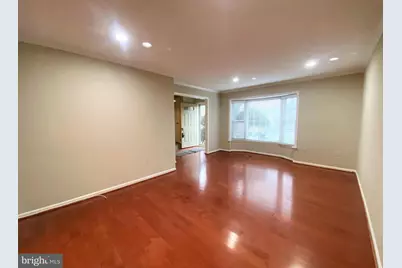 7927 Jensen Place, Bethesda, MD 20817 - Photo 6