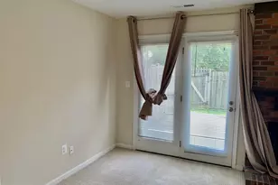 1569 Templeton Pl, Rockville, MD 20852 - Photo 10