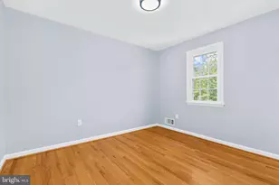 686 College Pkwy, Rockville, MD 20850 - Photo 24