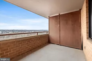 10101 Grosvenor Pl, Rockville, MD 20852 - Photo 24