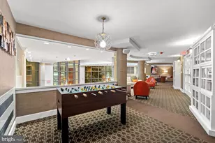 10101 Grosvenor Pl, Rockville, MD 20852 - Photo 32