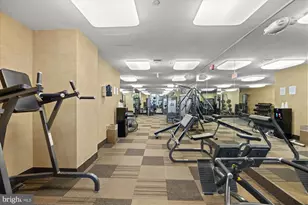 10101 Grosvenor Pl, Rockville, MD 20852 - Photo 40