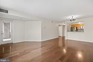 10101 Grosvenor Pl, Rockville, MD 20852 - Photo 20