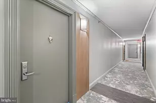 10101 Grosvenor Pl, Rockville, MD 20852 - Photo 14