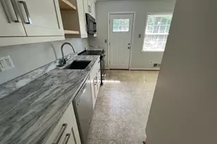 6407 Kenhowe Dr, Bethesda, MD 20817 - Photo 4