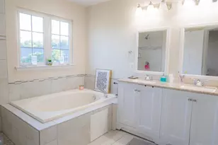 10483 Damascus Park Ln, Damascus, MD 20872 - Photo 12