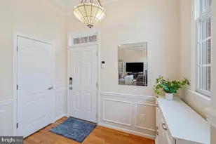 6032 Stonehenge Pl, North Bethesda, MD 20852 - Photo 4