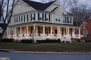 5715 Lone Oak Dr, Bethesda, MD 20814 - Photo 2