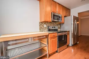 9316 Jarrett Ct, Montgomery Village, MD 20886 - Photo 8