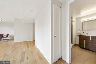 5600 Wisconsin Avenue #705, Chevy Chase, MD 20815 - Photo 18