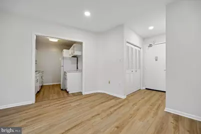 10500 Rockville Pike #328, Rockville, MD 20852 - Photo 18