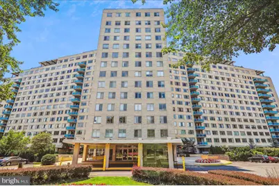 10500 Rockville Pike #328, Rockville, MD 20852 - Photo 2