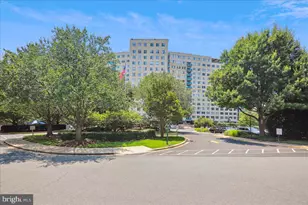 10500 Rockville Pike, Rockville, MD 20852 - Photo 28