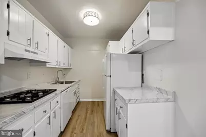 10500 Rockville Pike #328, Rockville, MD 20852 - Photo 20