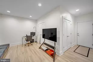 11326 Emerald Park Rd, Potomac, MD 20854 - Photo 30