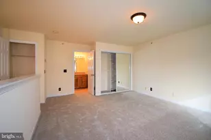 5821 Inman Park Cir, Rockville, MD 20852 - Photo 10