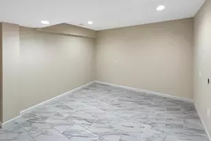 19634 Club Lake Rd, Montgomery Village, MD 20886 - Photo 10