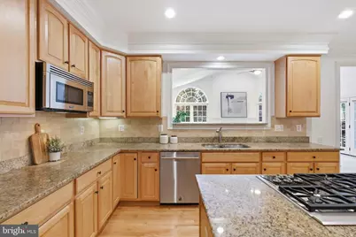 10405 Sandringham Court, Potomac, MD 20854 - Photo 26