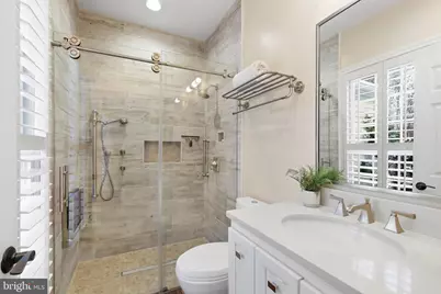 10405 Sandringham Court, Potomac, MD 20854 - Photo 34