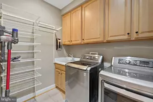 10405 Sandringham Ct, Potomac, MD 20854 - Photo 36