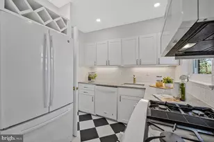 4907 Scarsdale Rd, Bethesda, MD 20816 - Photo 14