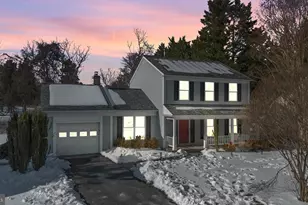 17512 St Theresa Dr, Olney, MD 20832 - Photo 2