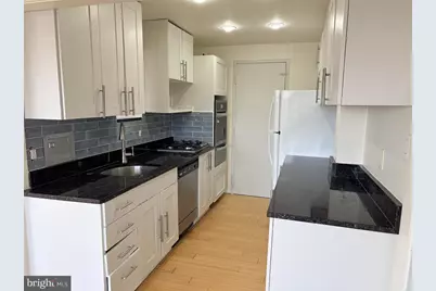 10201 Grosvenor Place #1205, Rockville, MD 20852 - Photo 4