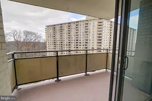 5225 Pooks Hill Rd, Bethesda, MD 20814 - Photo 10