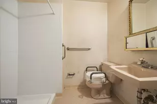 8607 Wild Olive Dr, Potomac, MD 20854 - Photo 24