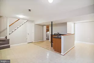 19314 Sandy Lake Dr, Gaithersburg, MD 20879 - Photo 24