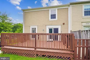 19314 Sandy Lake Dr, Gaithersburg, MD 20879 - Photo 32